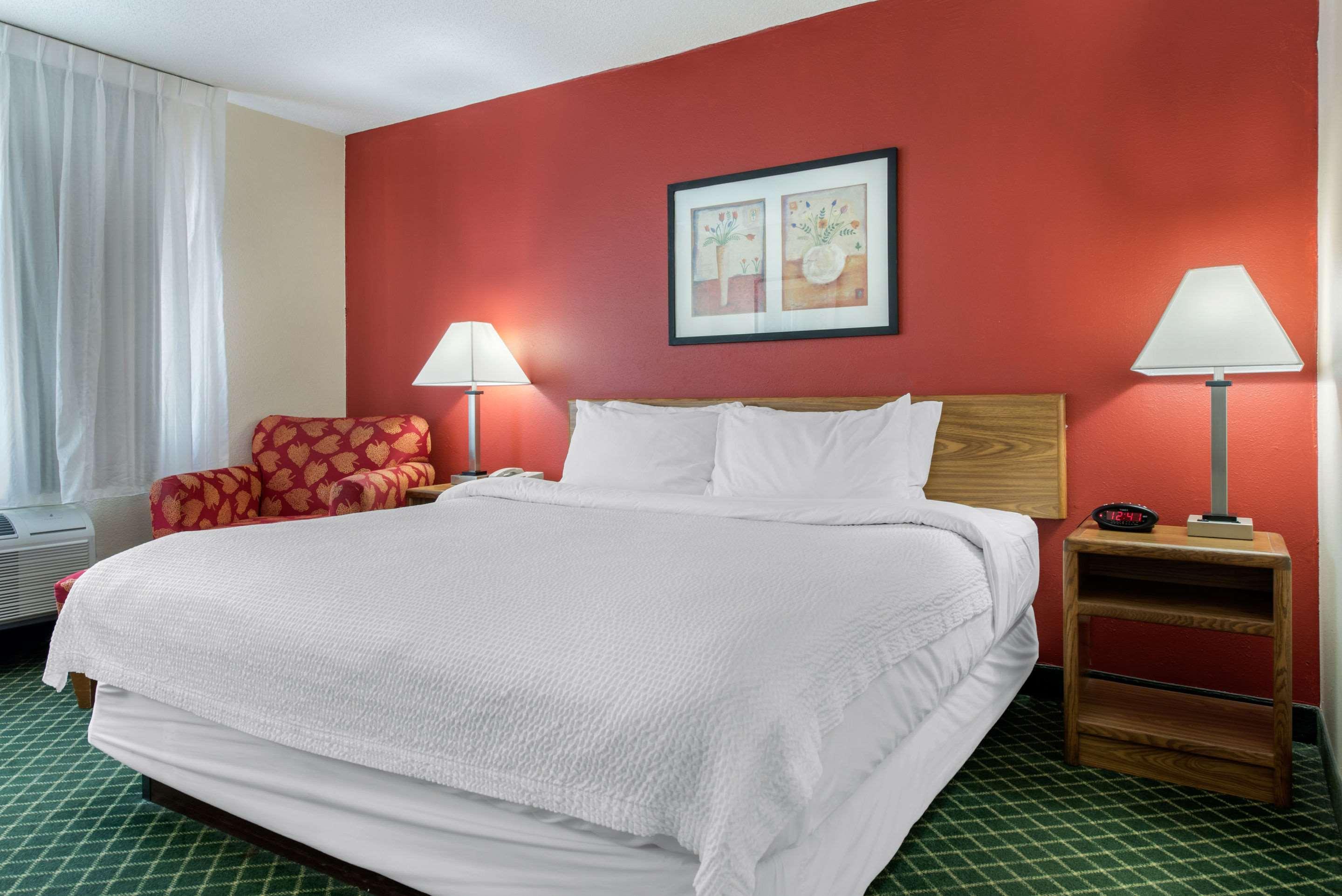 Western Hotel 3*