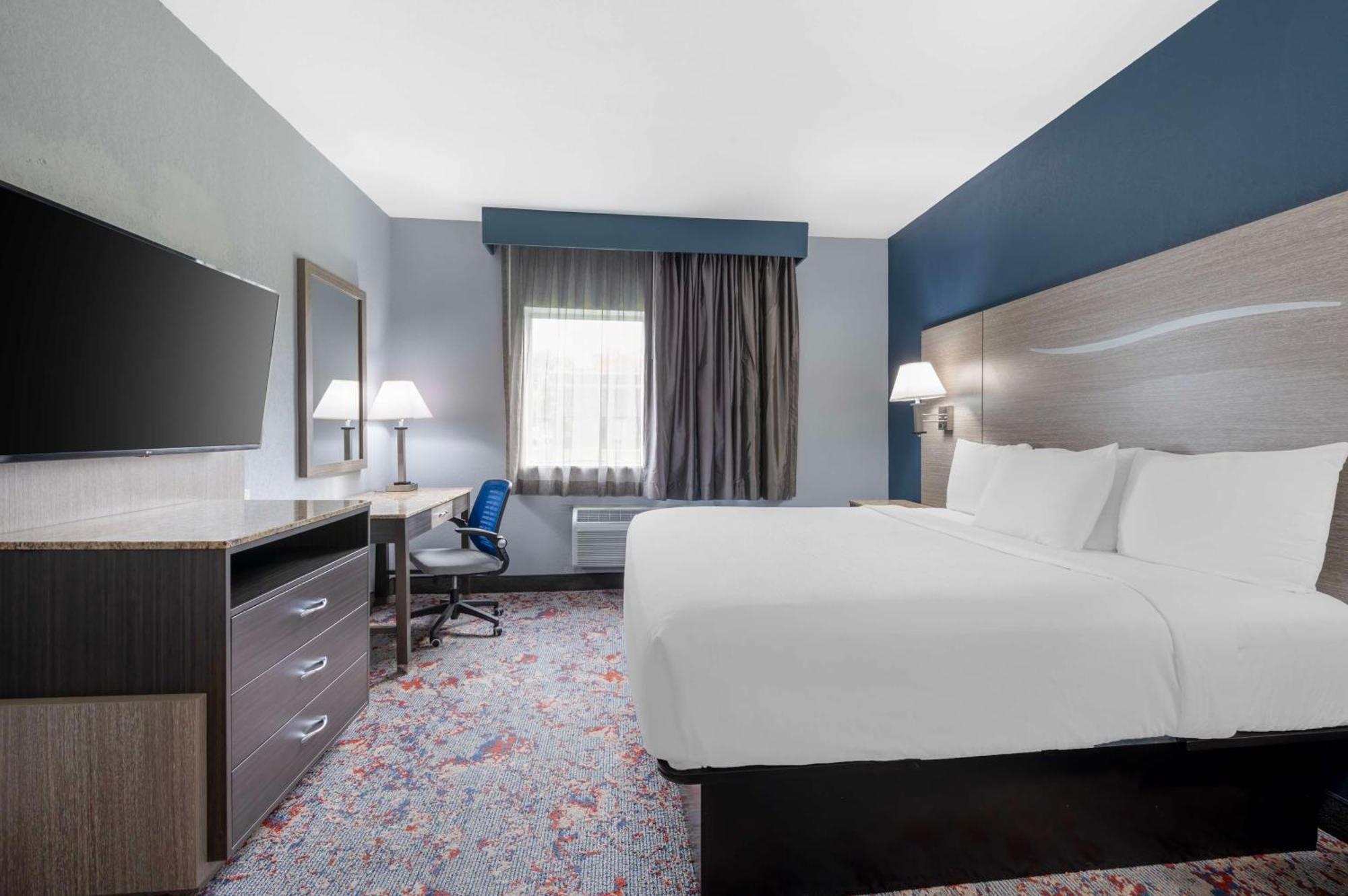 Western Hotel 3*