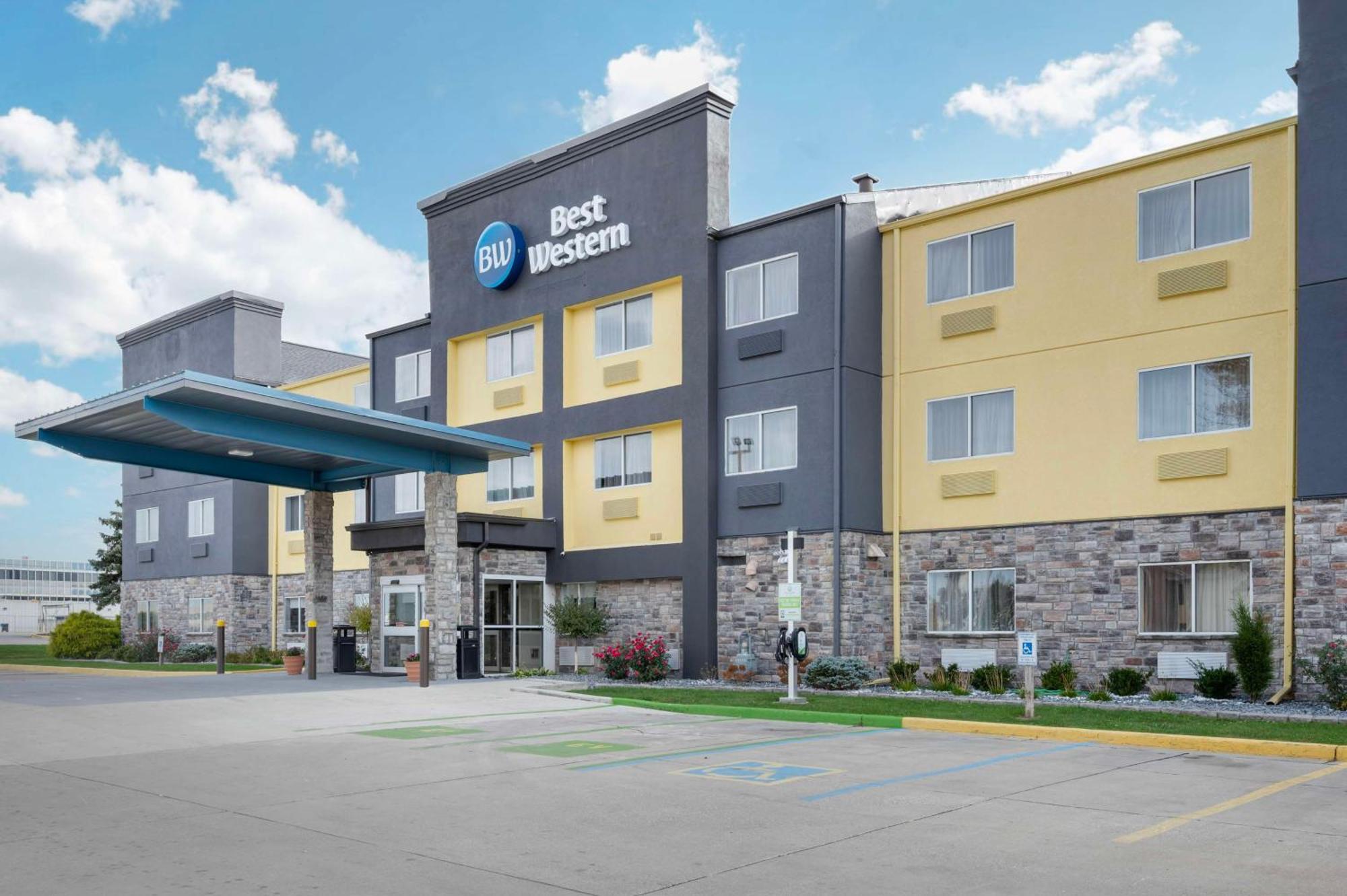 Western Hotel 3*